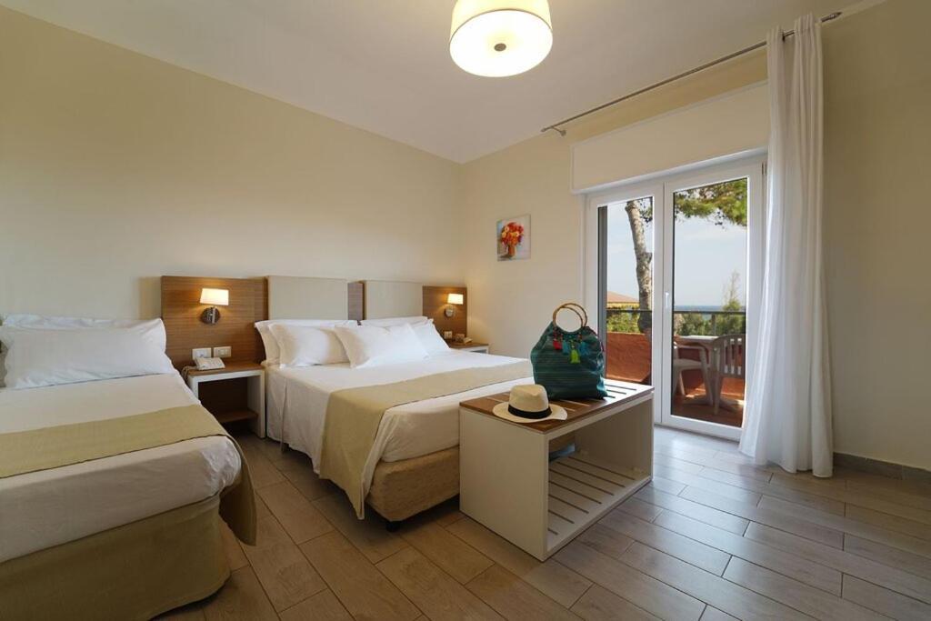 Hotel Villaggio Casarossa Crotone Ngoại thất bức ảnh